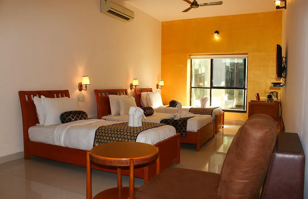 Hotel Krishna Park Resort-1